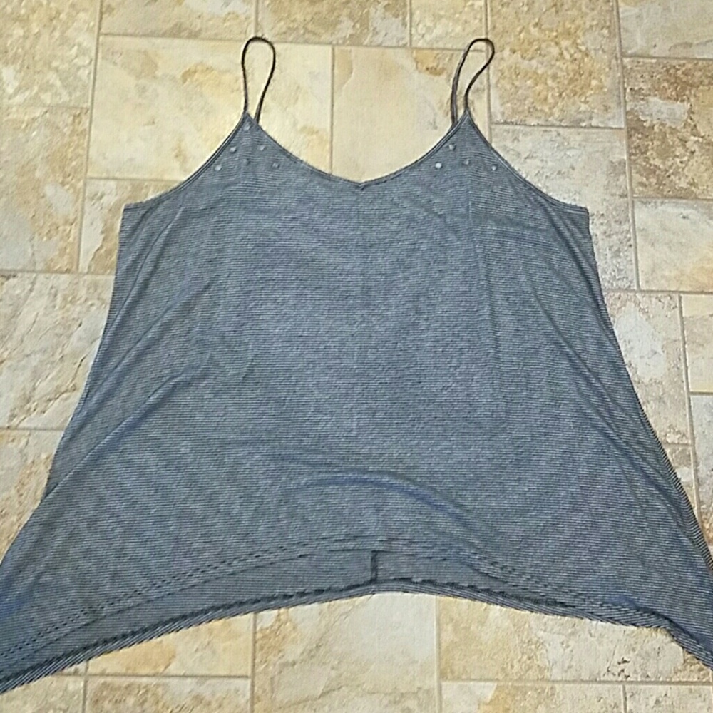 Maurices shirt